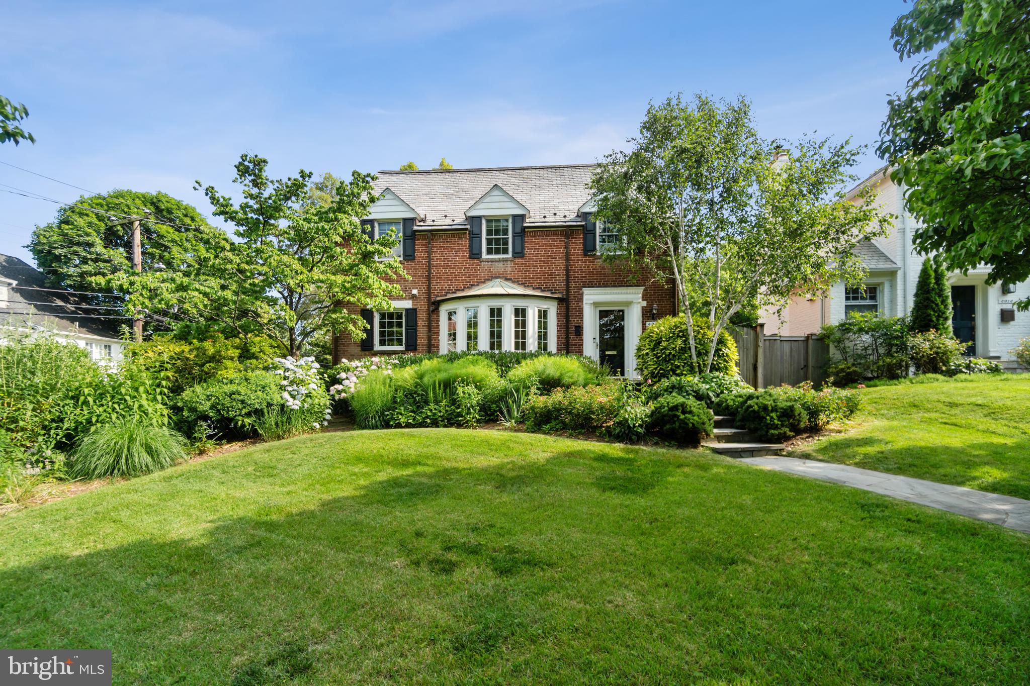 4910 SEDGWICK STREET NW