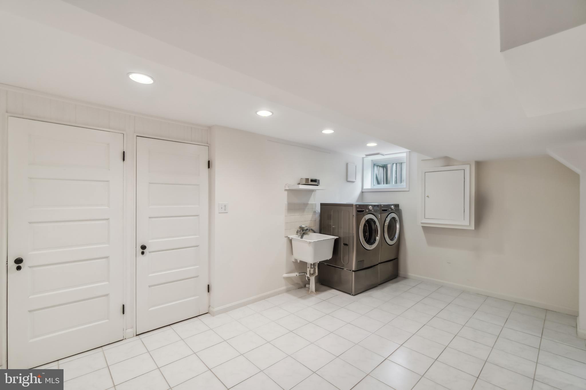 4910 SEDGWICK STREET NW