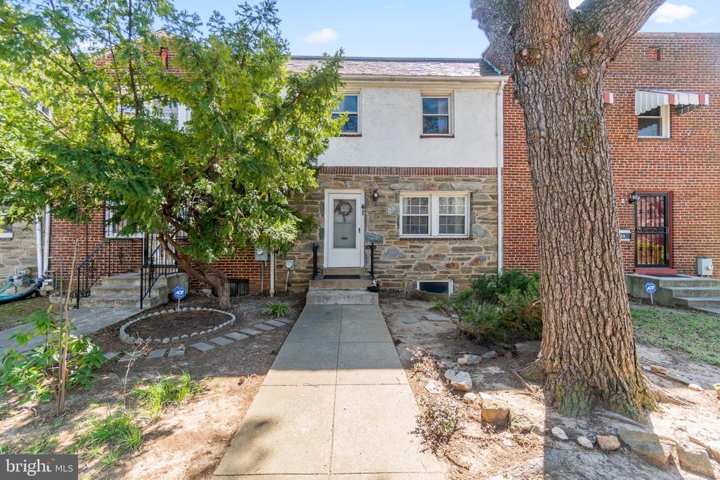 41 MICHIGAN AVENUE NE