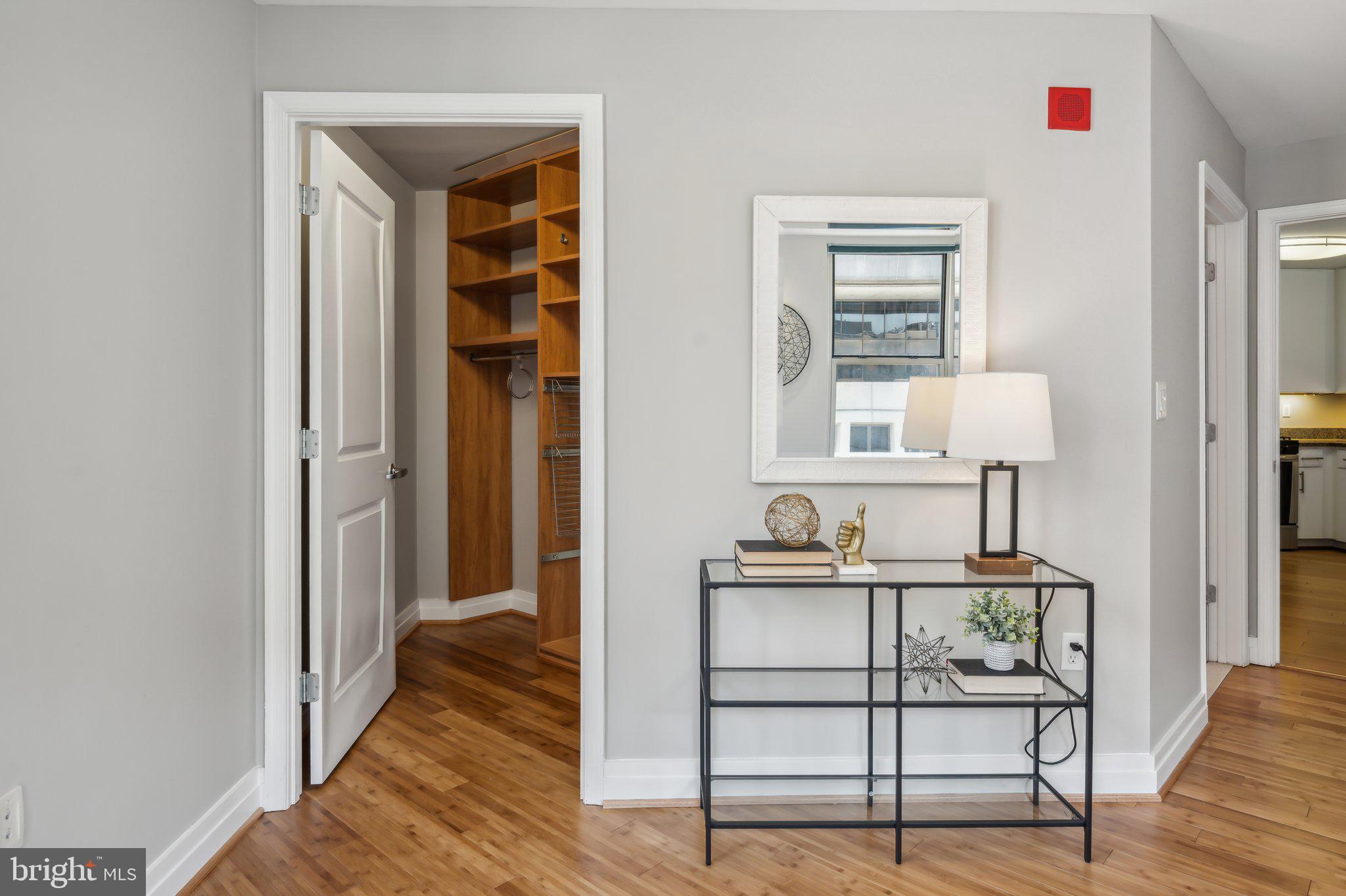 915 E STREET NW 1215