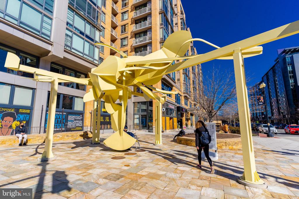 915 E STREET NW 1215