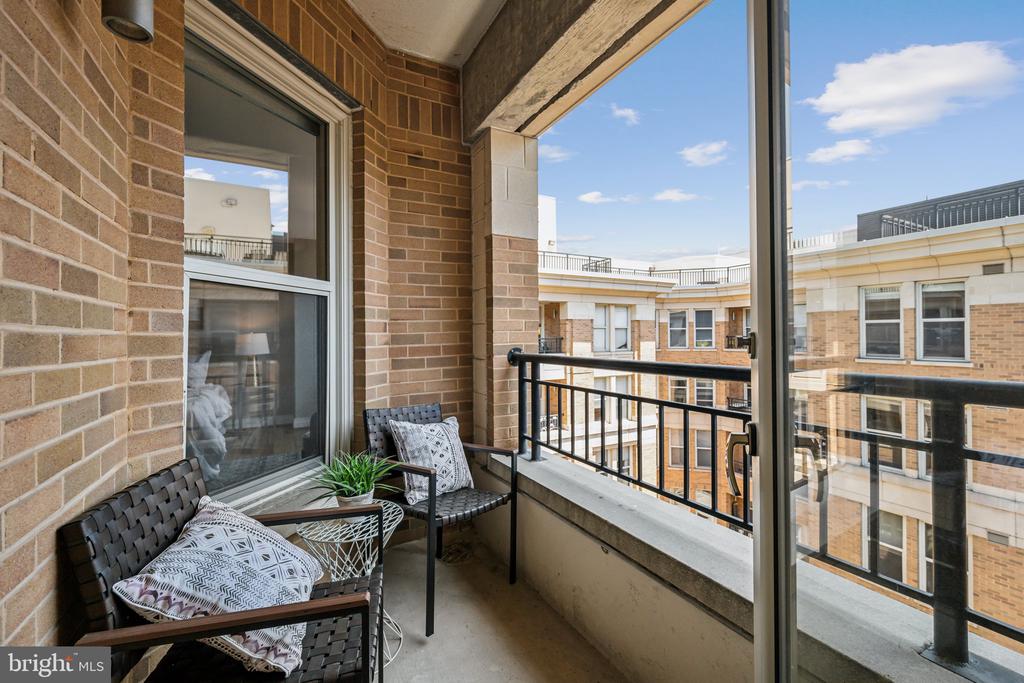 915 E STREET NW 1215