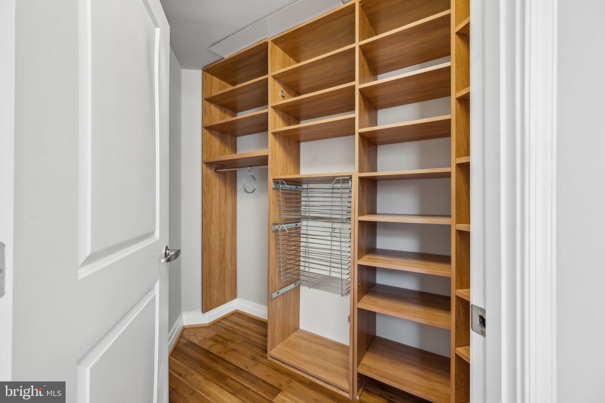 915 E STREET NW 1215