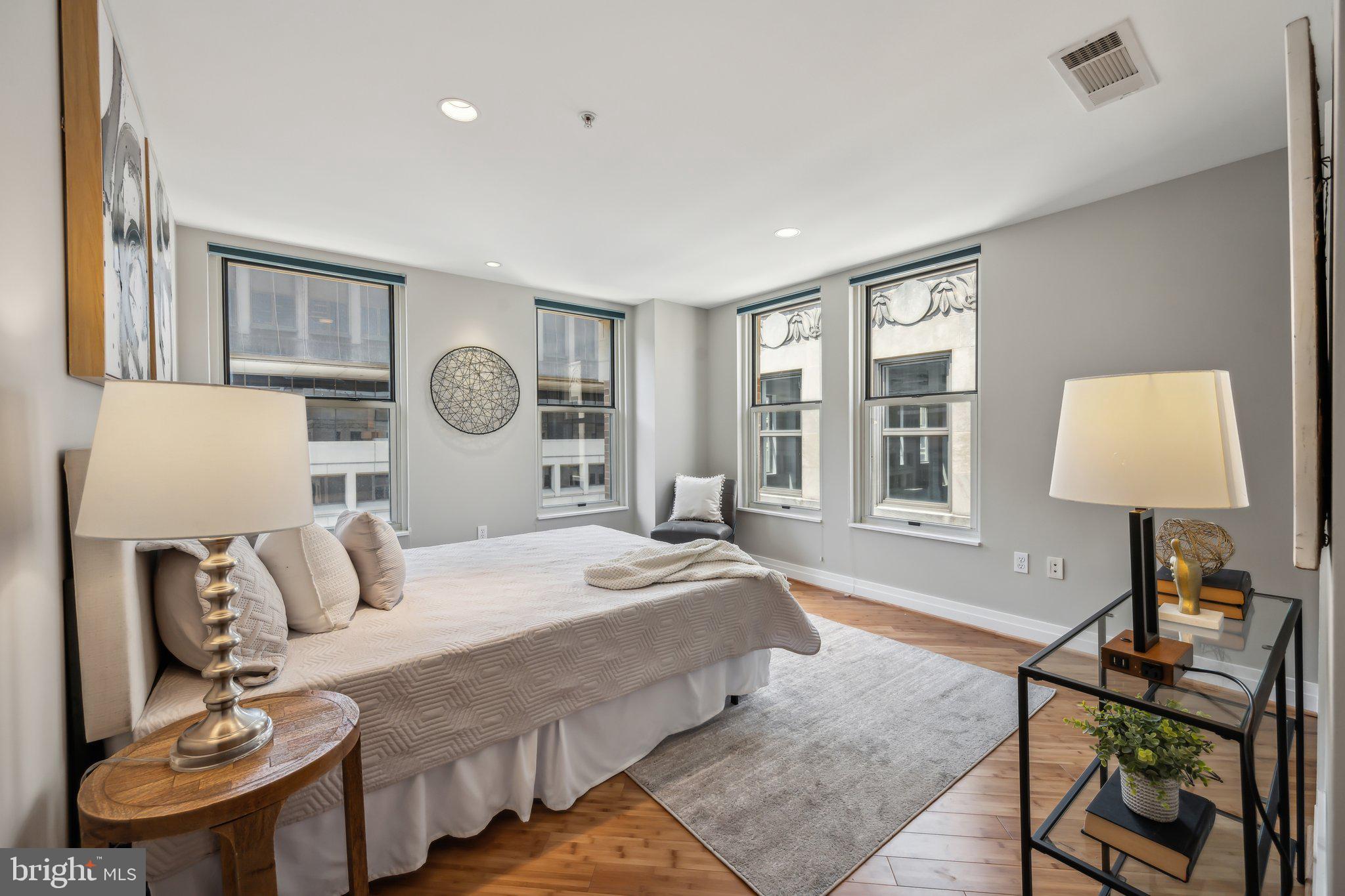 915 E STREET NW 1215