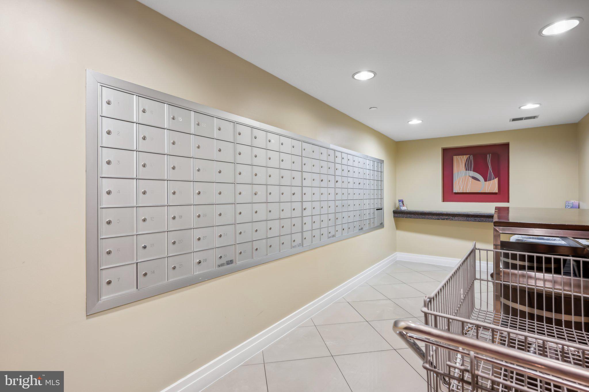 915 E STREET NW 1215