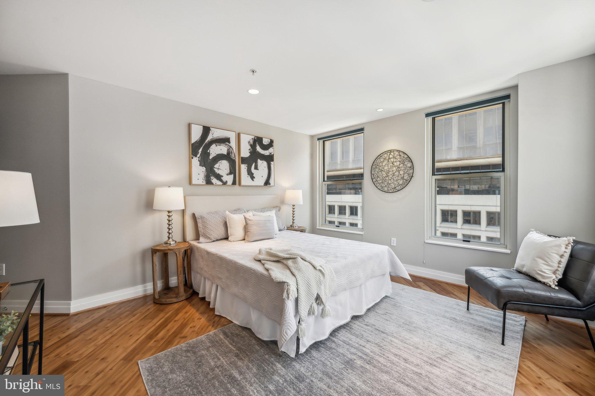 915 E STREET NW 1215