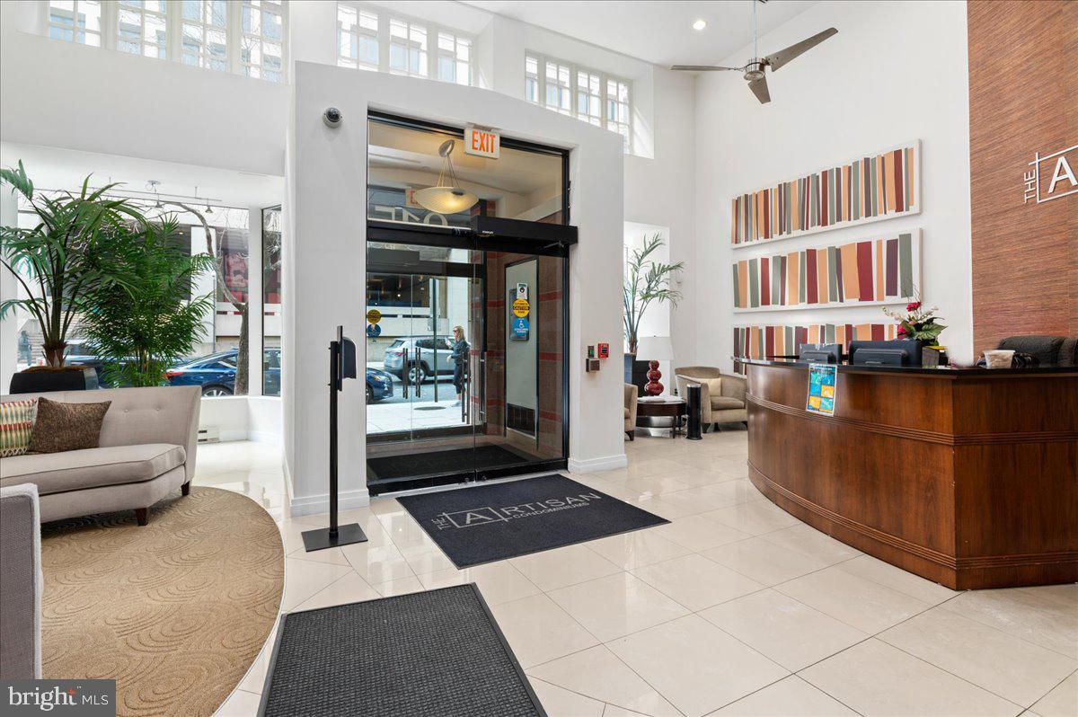 915 E STREET NW 1215