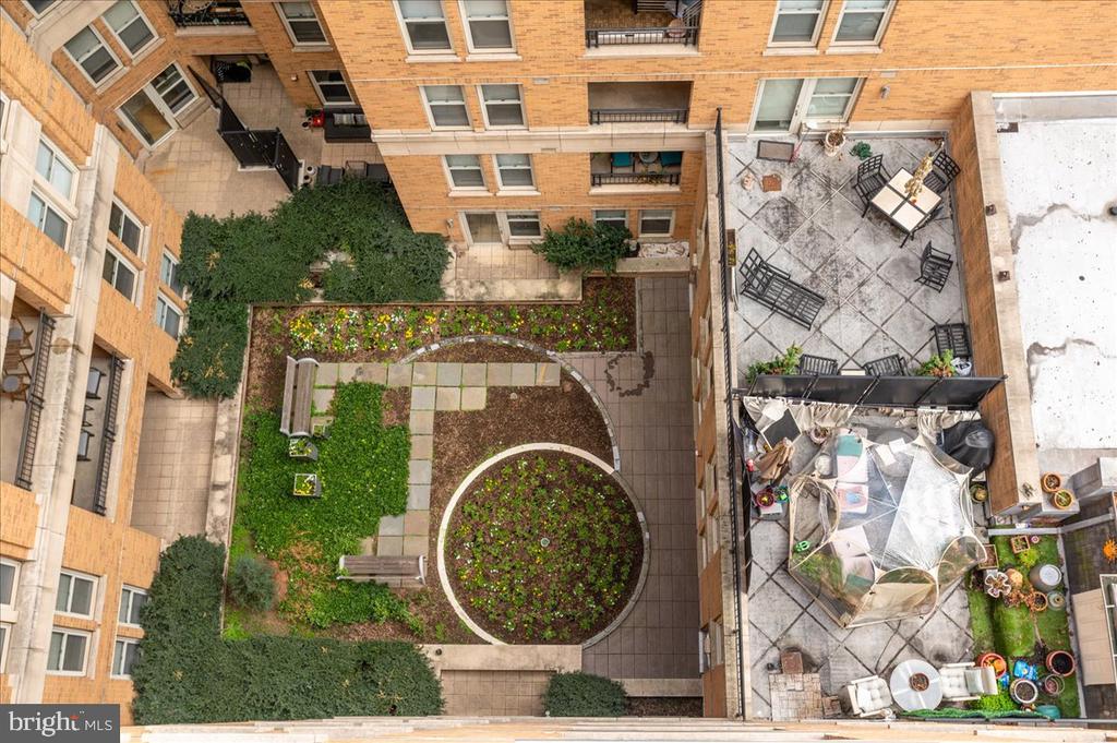 915 E STREET NW 1215