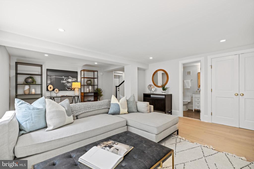 3637 49TH STREET NW