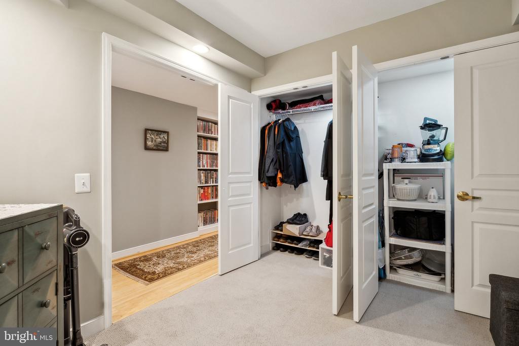 616 E STREET NW 213