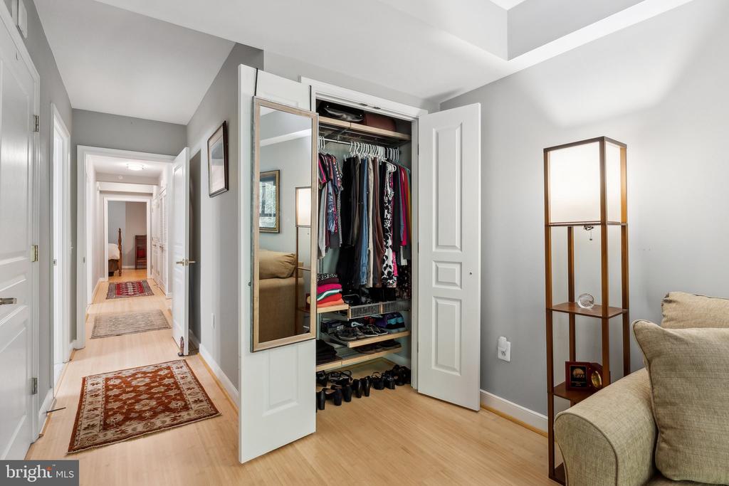 616 E STREET NW 213