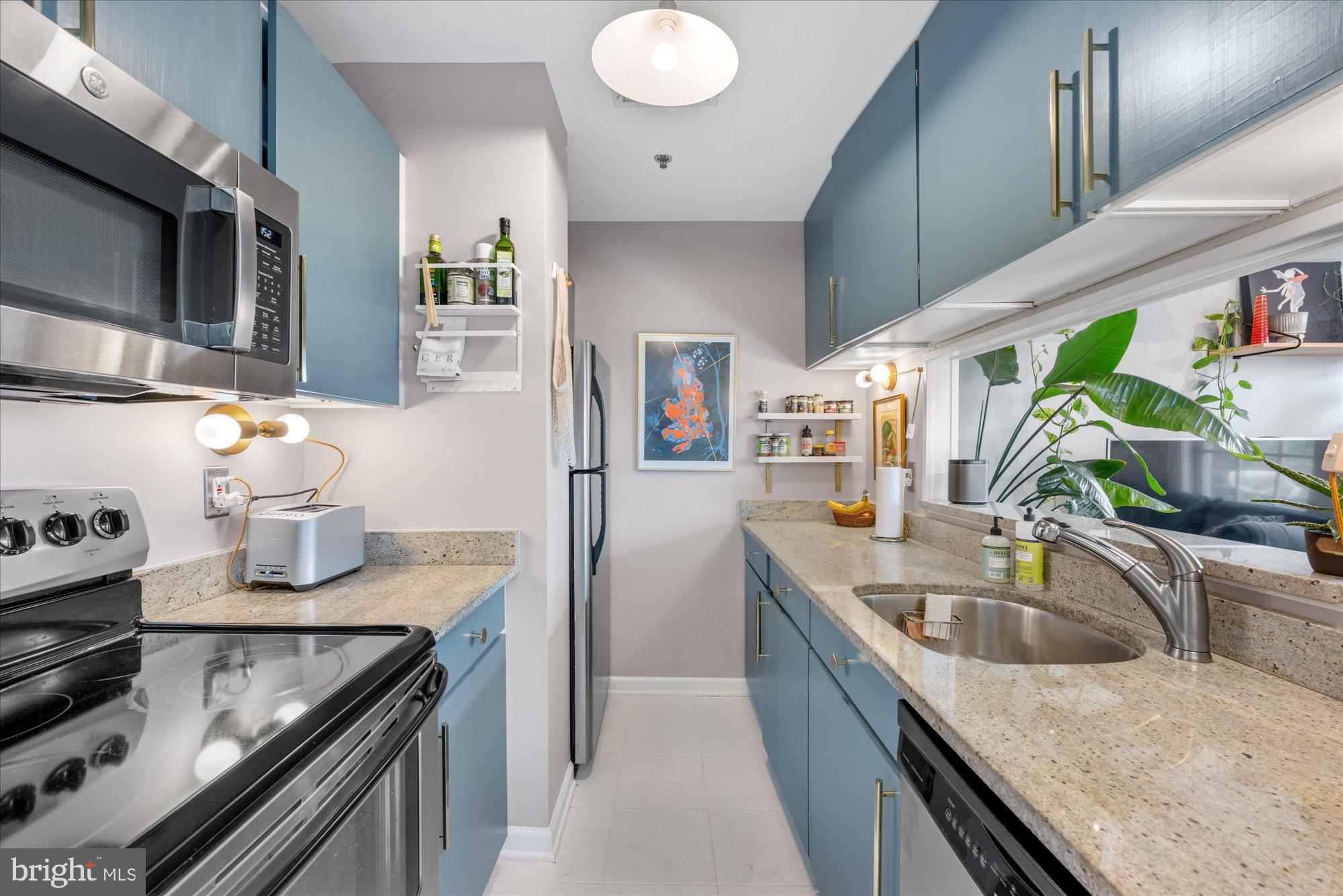 1736 18TH STREET NW 404