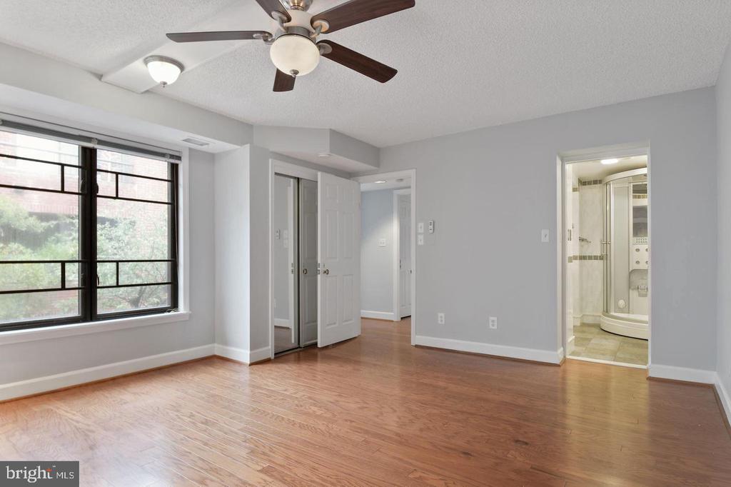 1080 WISCONSIN AVENUE NW 1016