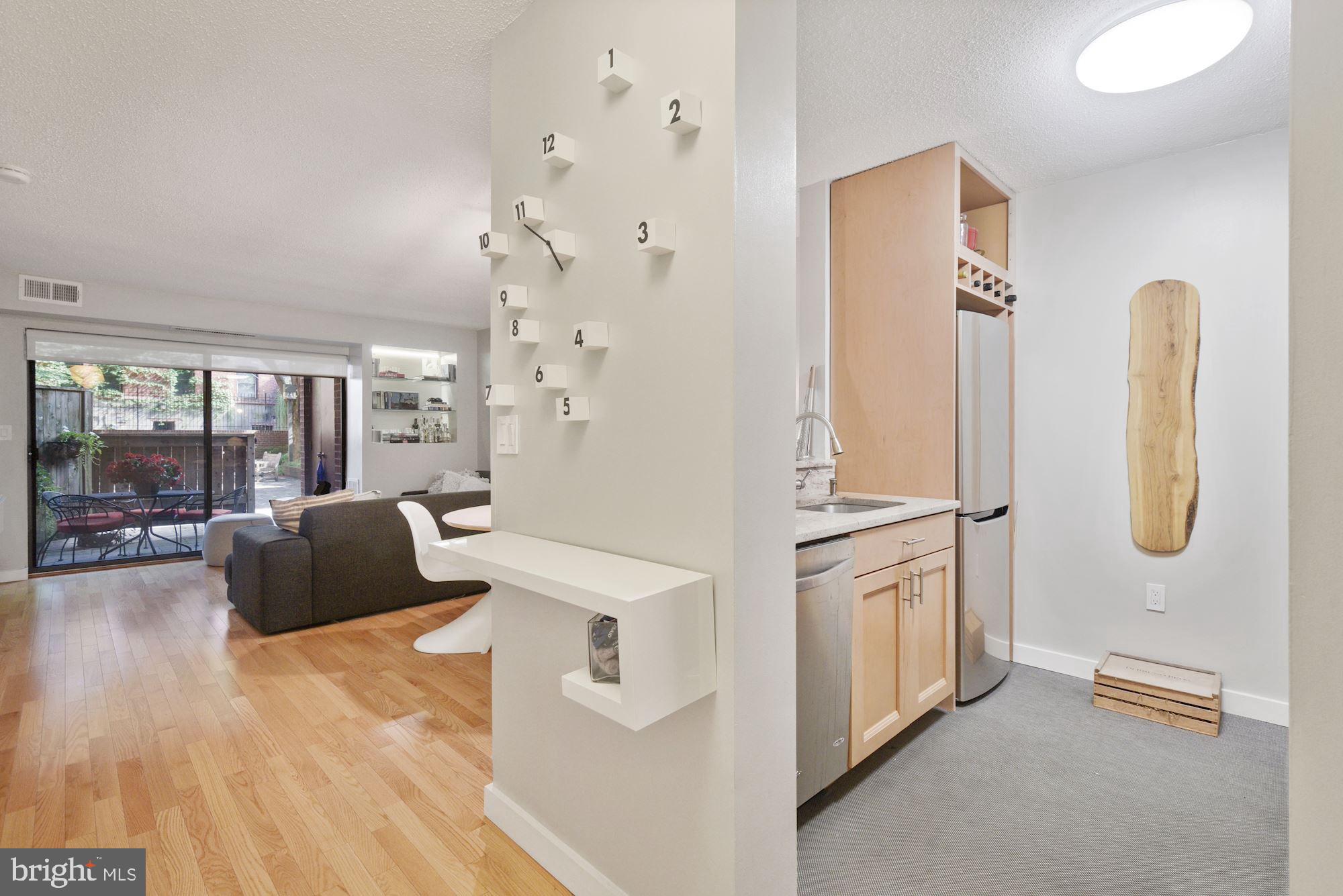 2320 WISCONSIN AVENUE NW 110