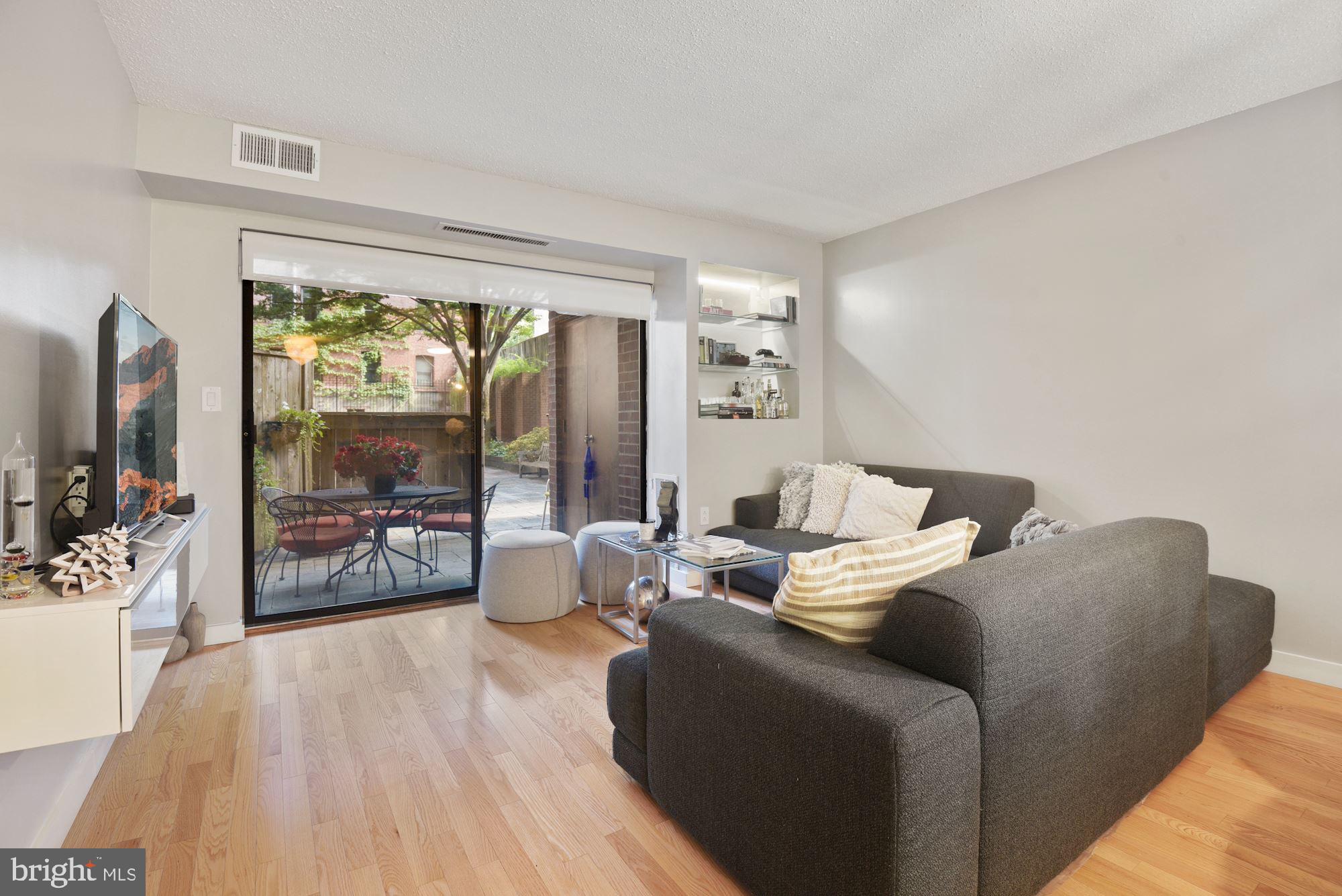 2320 WISCONSIN AVENUE NW 110