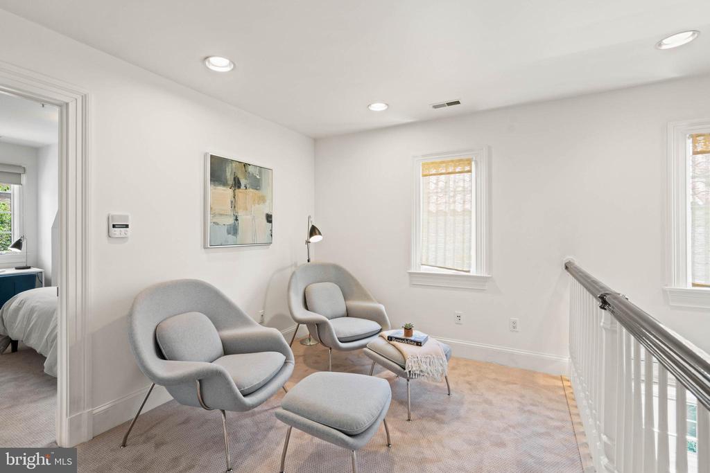 2999 38TH STREET NW