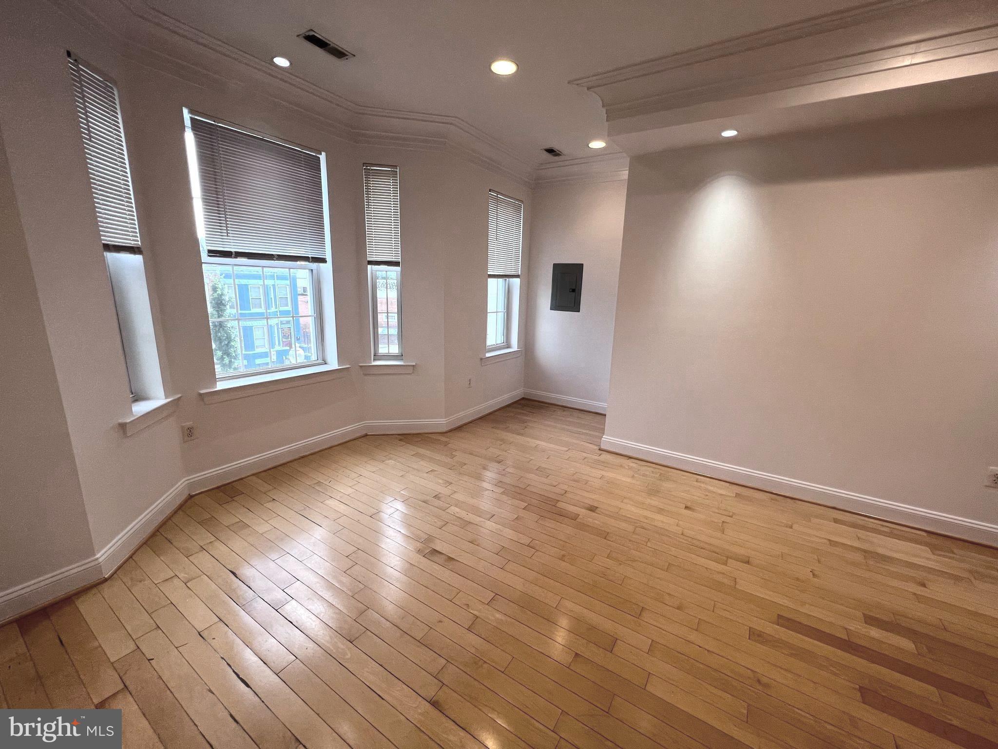 243 FLORIDA AVENUE NW 3