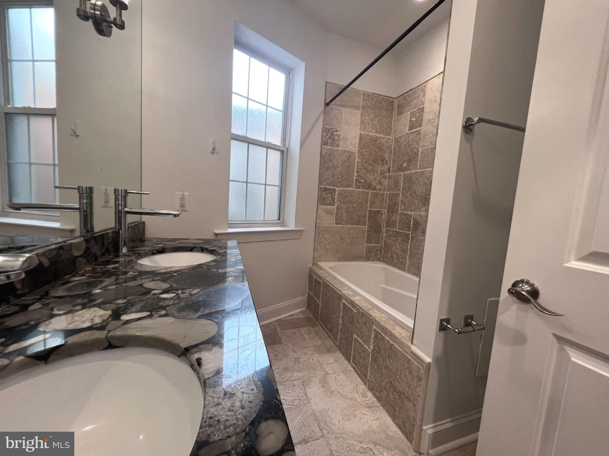 243 FLORIDA AVENUE NW 3