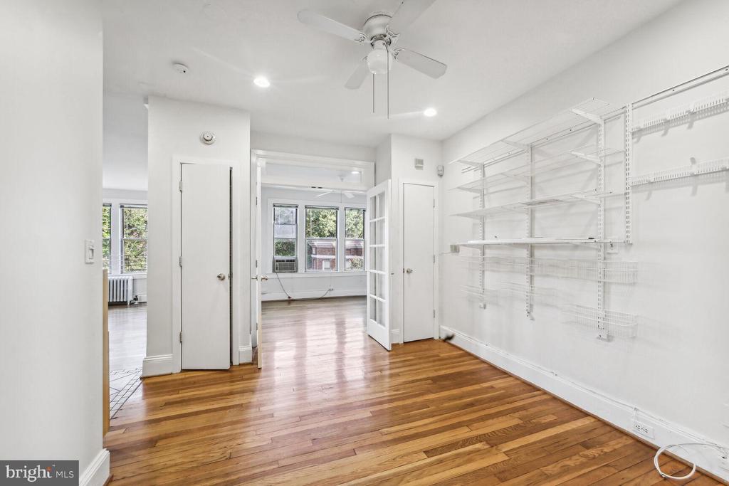 1820 CLYDESDALE PLACE NW 403