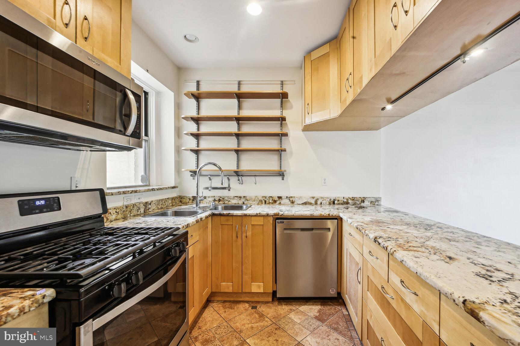 1820 CLYDESDALE PLACE NW 403