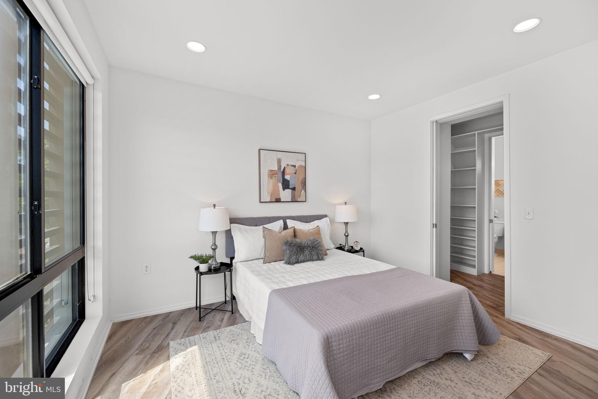 1550 11TH STREET NW 306