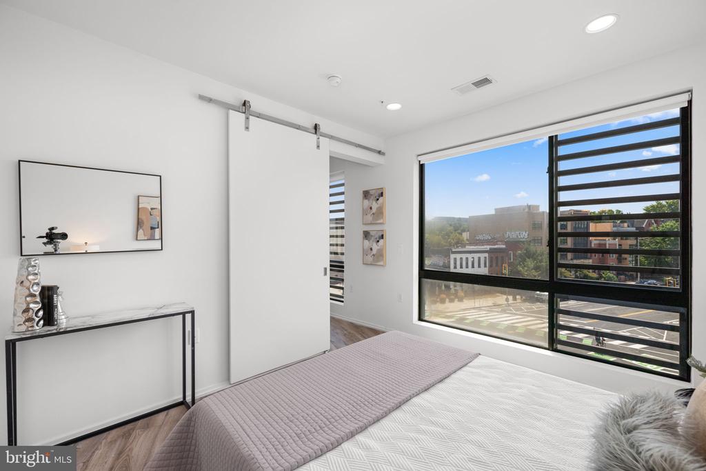1550 11TH STREET NW 306