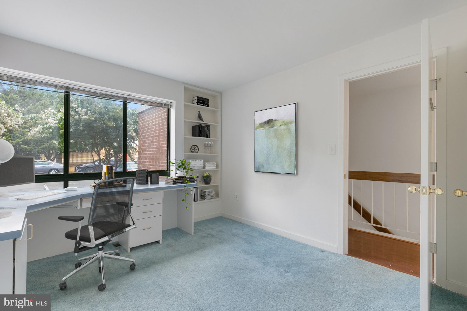 3145 HAWTHORNE DRIVE NE 3145