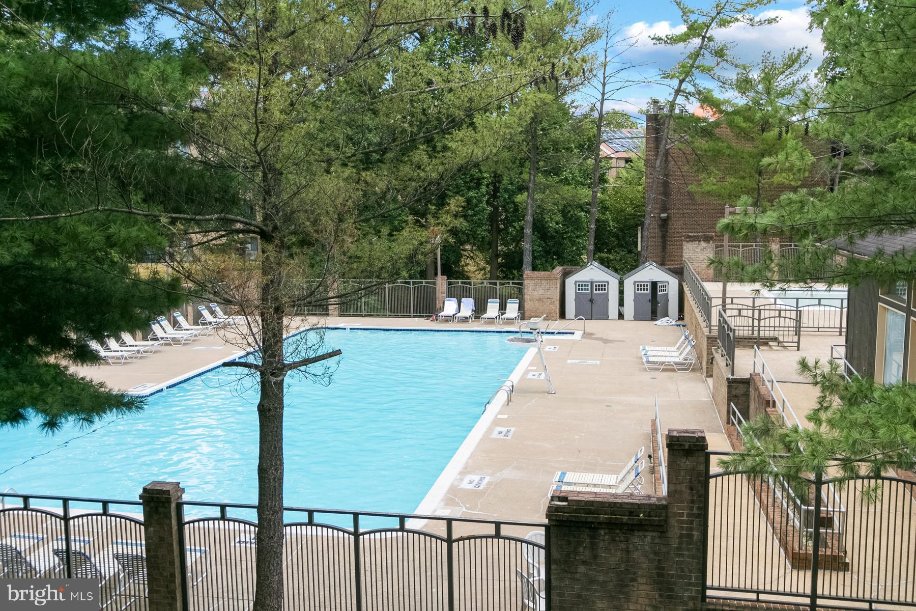 3145 HAWTHORNE DRIVE NE 3145