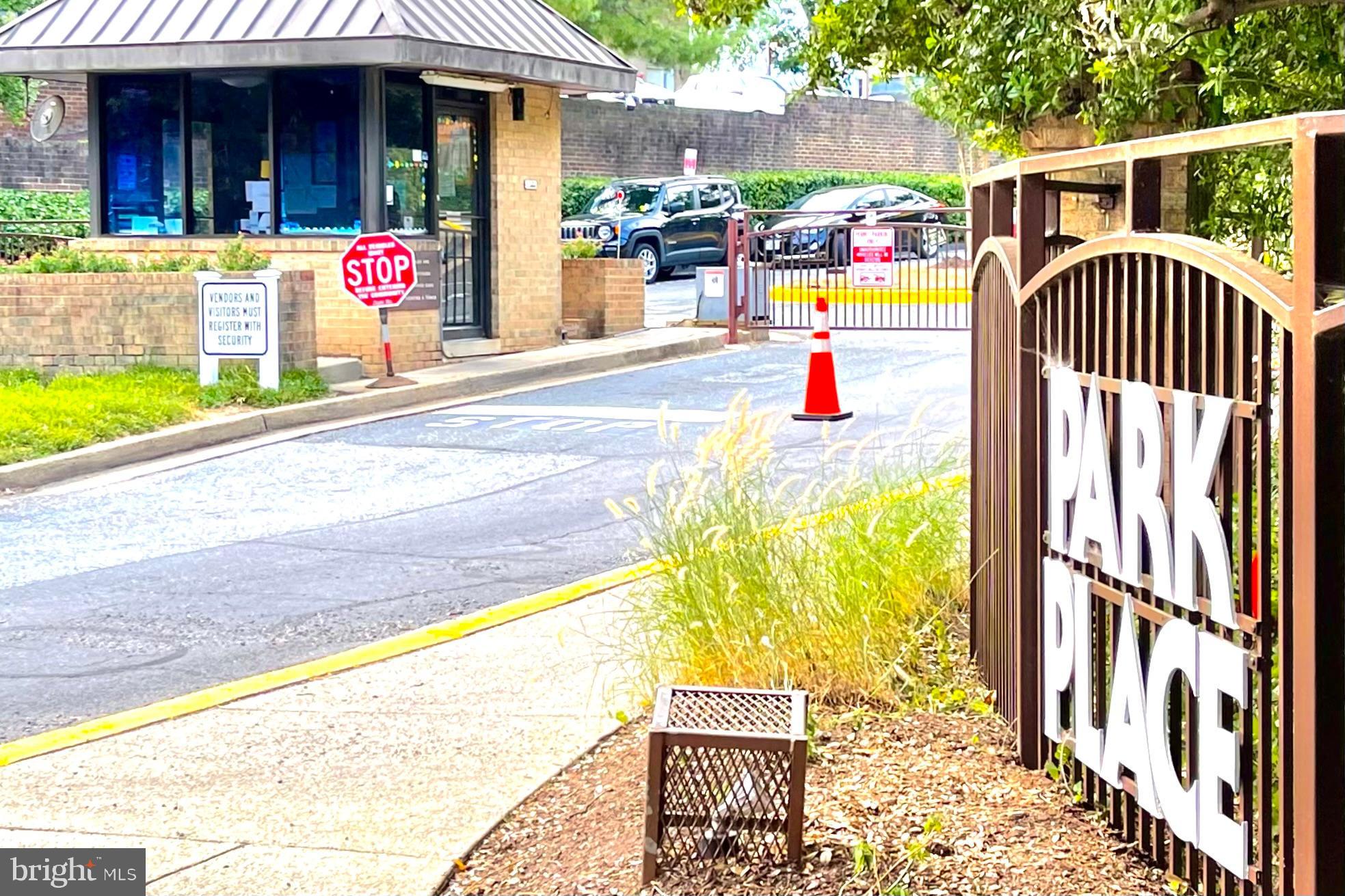 3145 HAWTHORNE DRIVE NE 3145