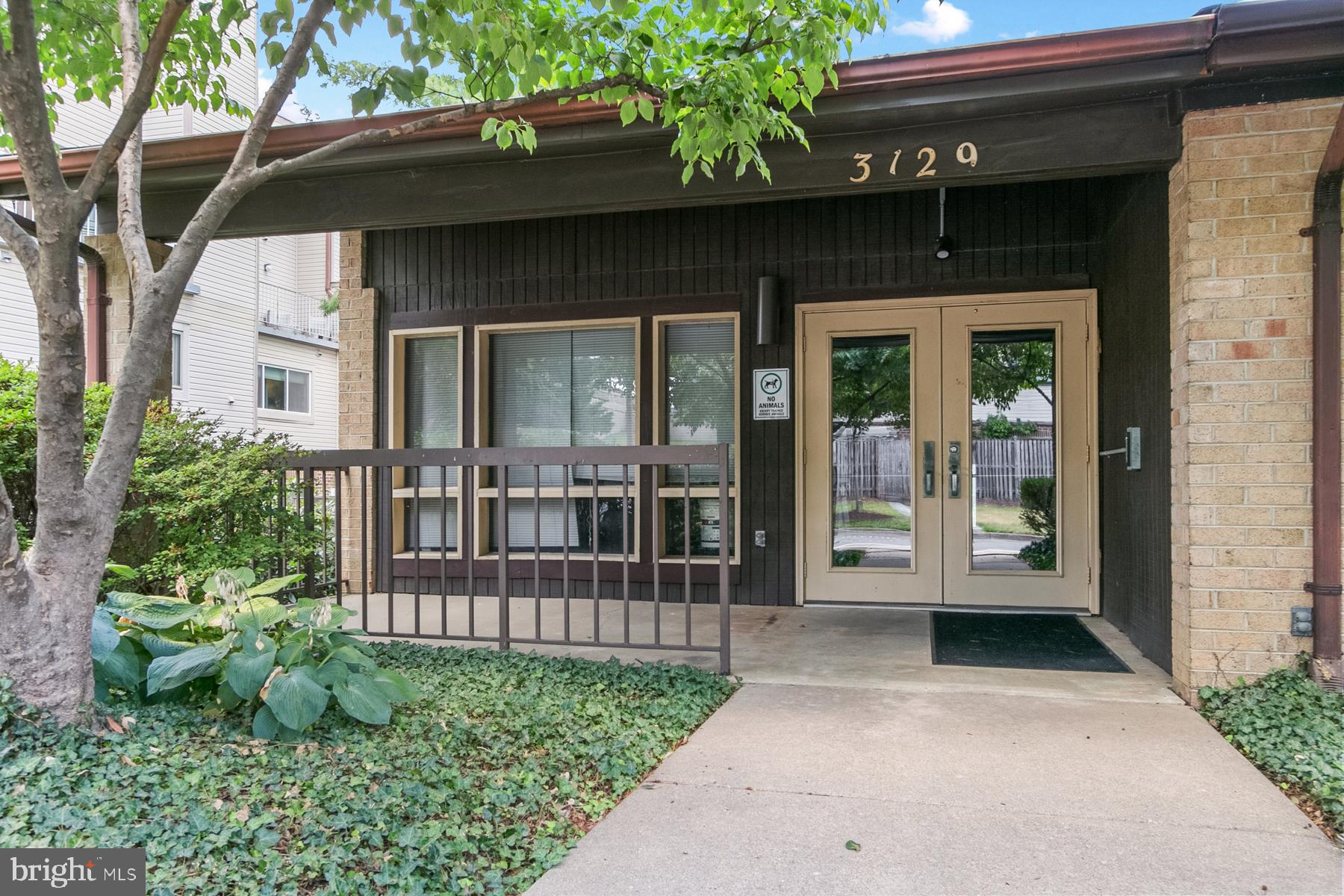 3145 HAWTHORNE DRIVE NE 3145