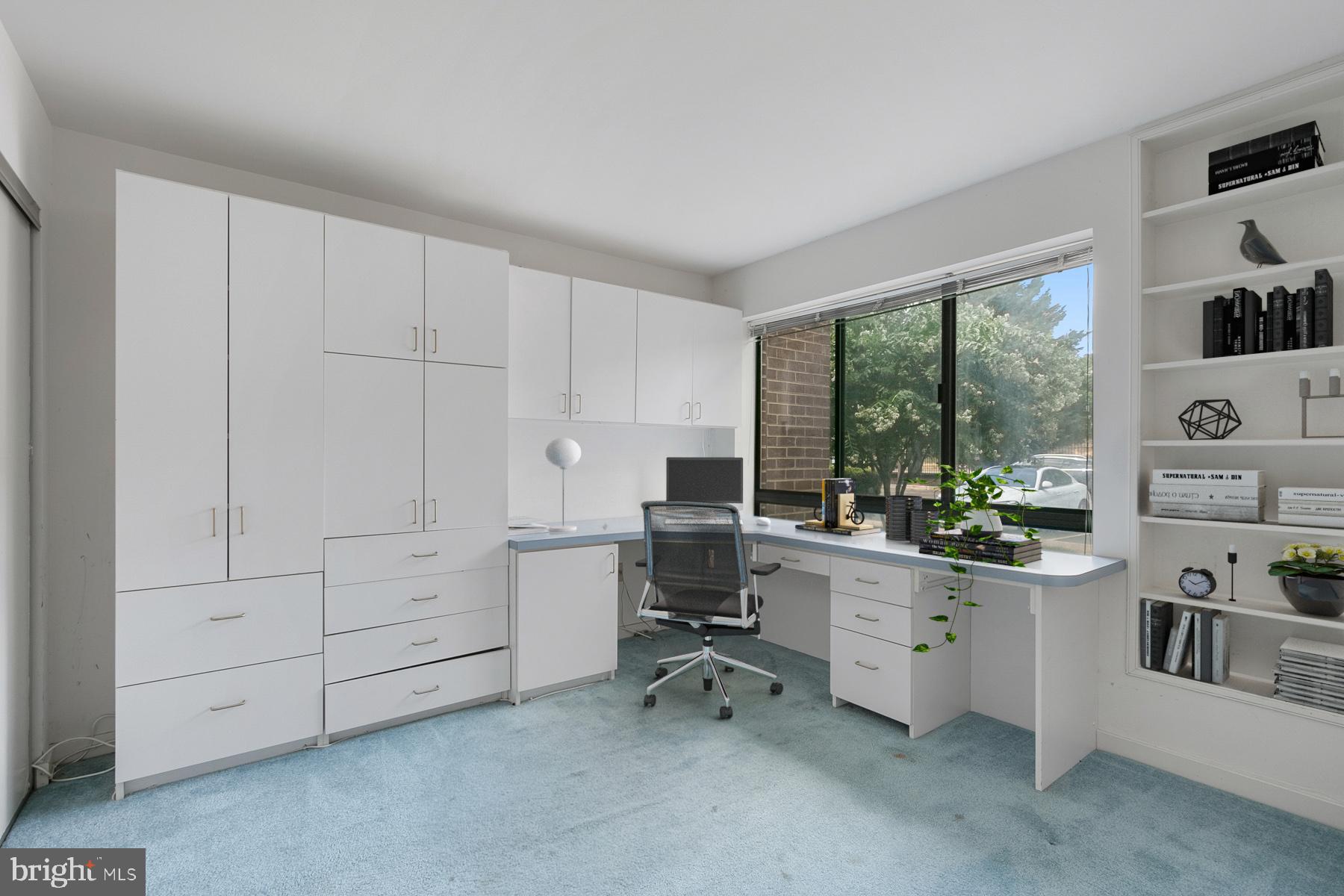 3145 HAWTHORNE DRIVE NE 3145