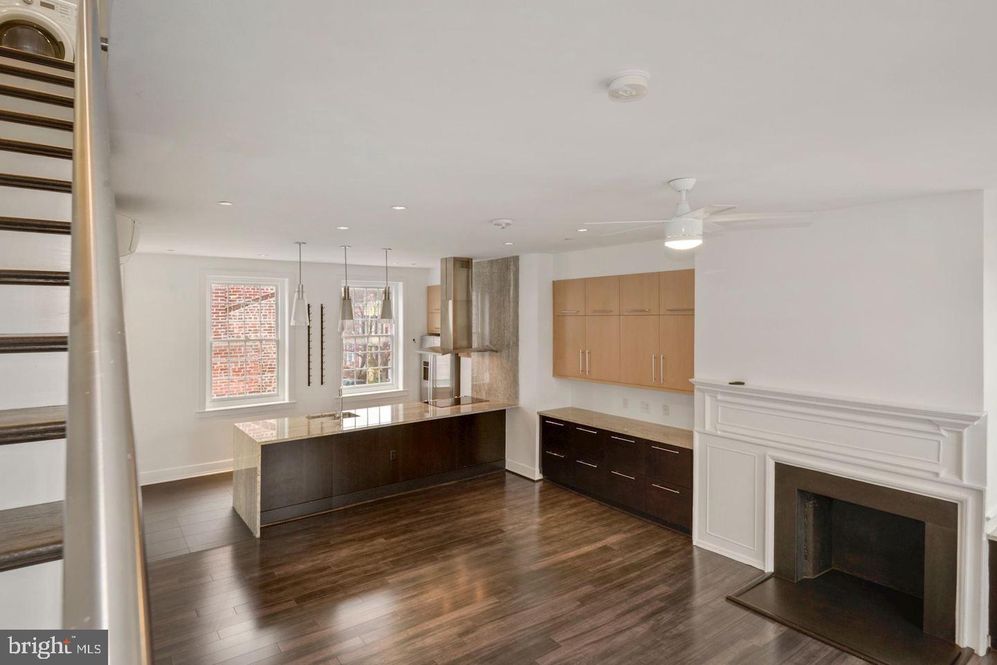 1202 30TH STREET NW D