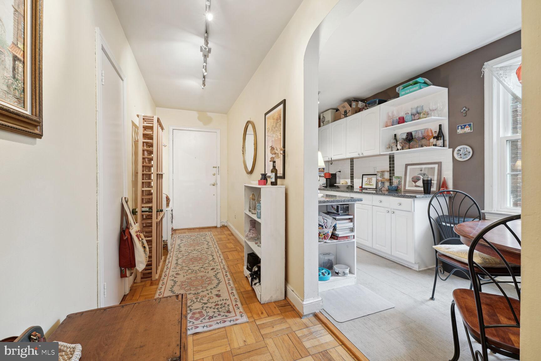 2803 CORTLAND PLACE NW 208