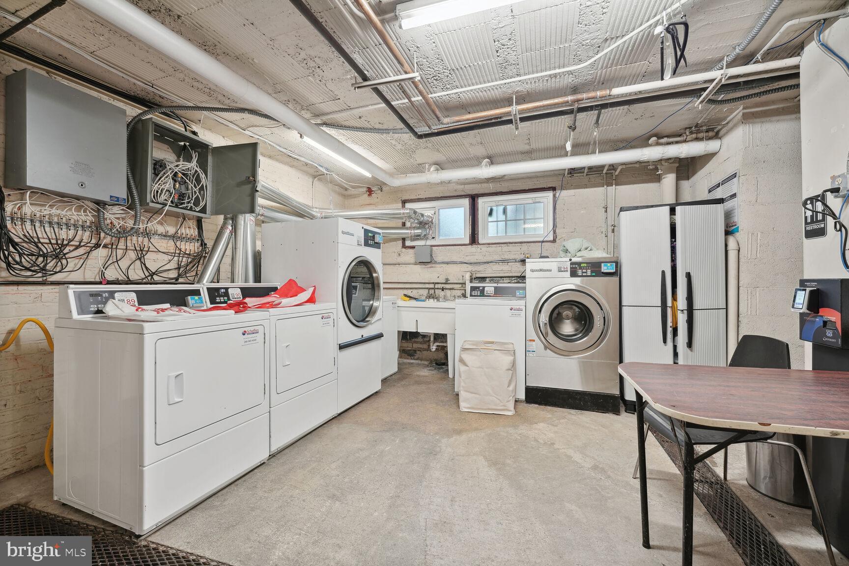 2803 CORTLAND PLACE NW 208