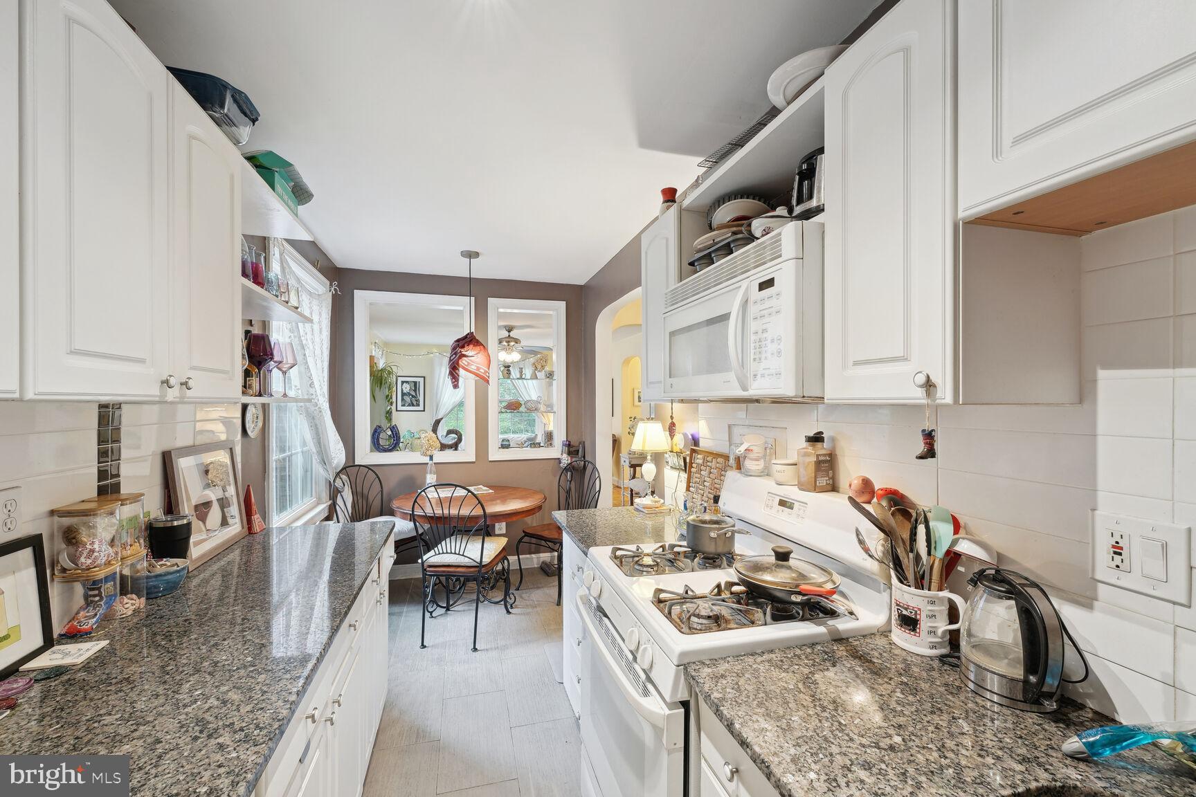 2803 CORTLAND PLACE NW 208