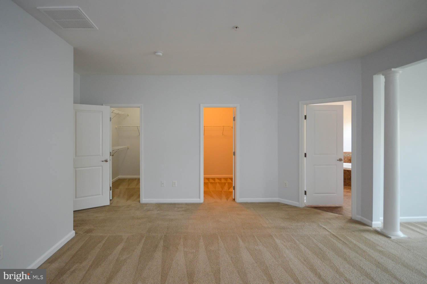 2464 BALDWIN CRESCENT NE