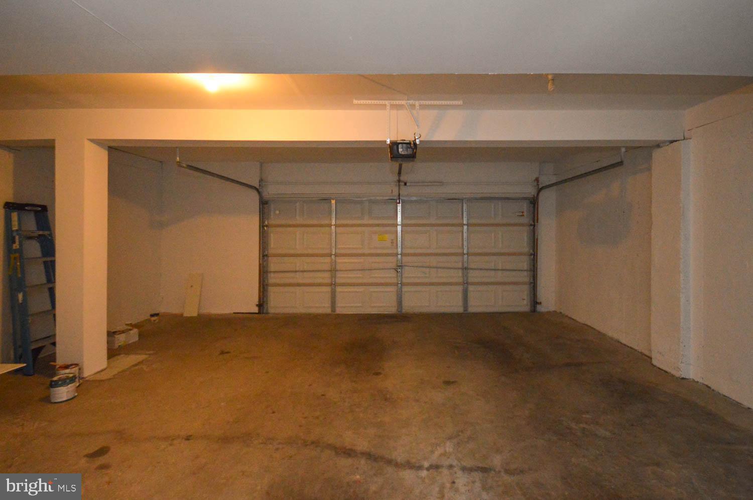 2464 BALDWIN CRESCENT NE