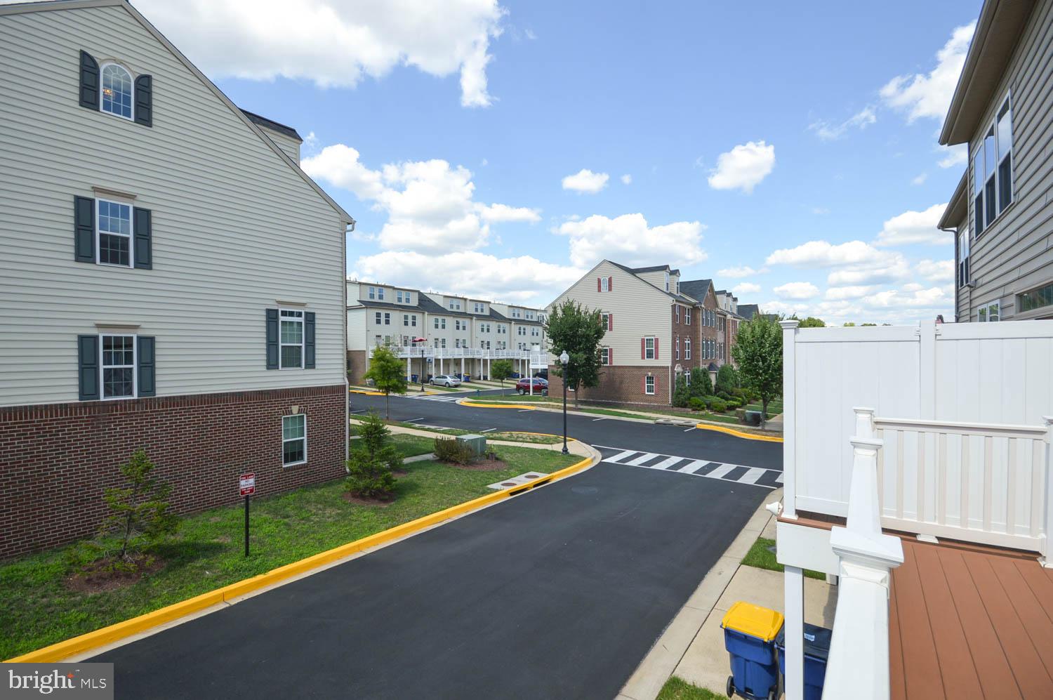 2464 BALDWIN CRESCENT NE