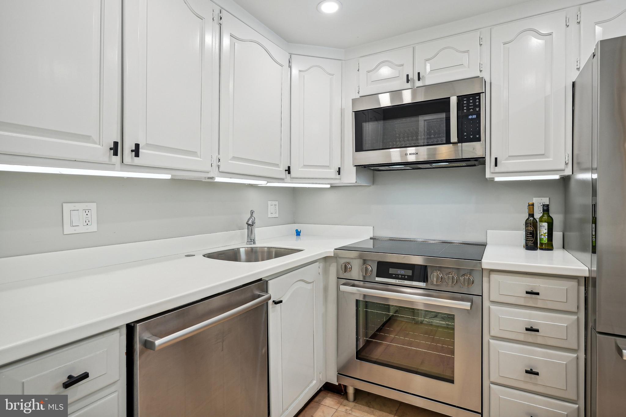 3101 NEW MEXICO AVENUE NW 217