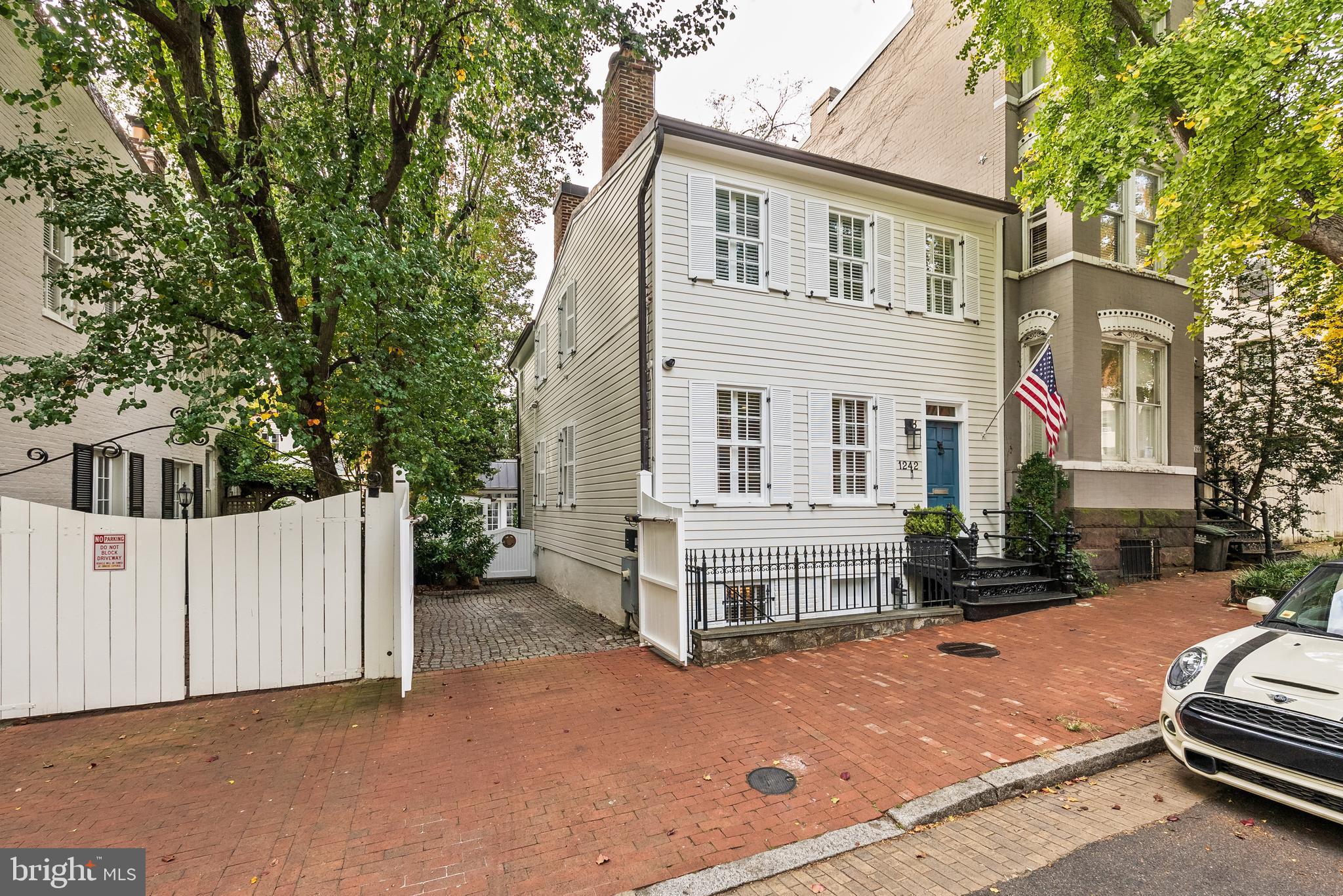 1242 POTOMAC STREET NW