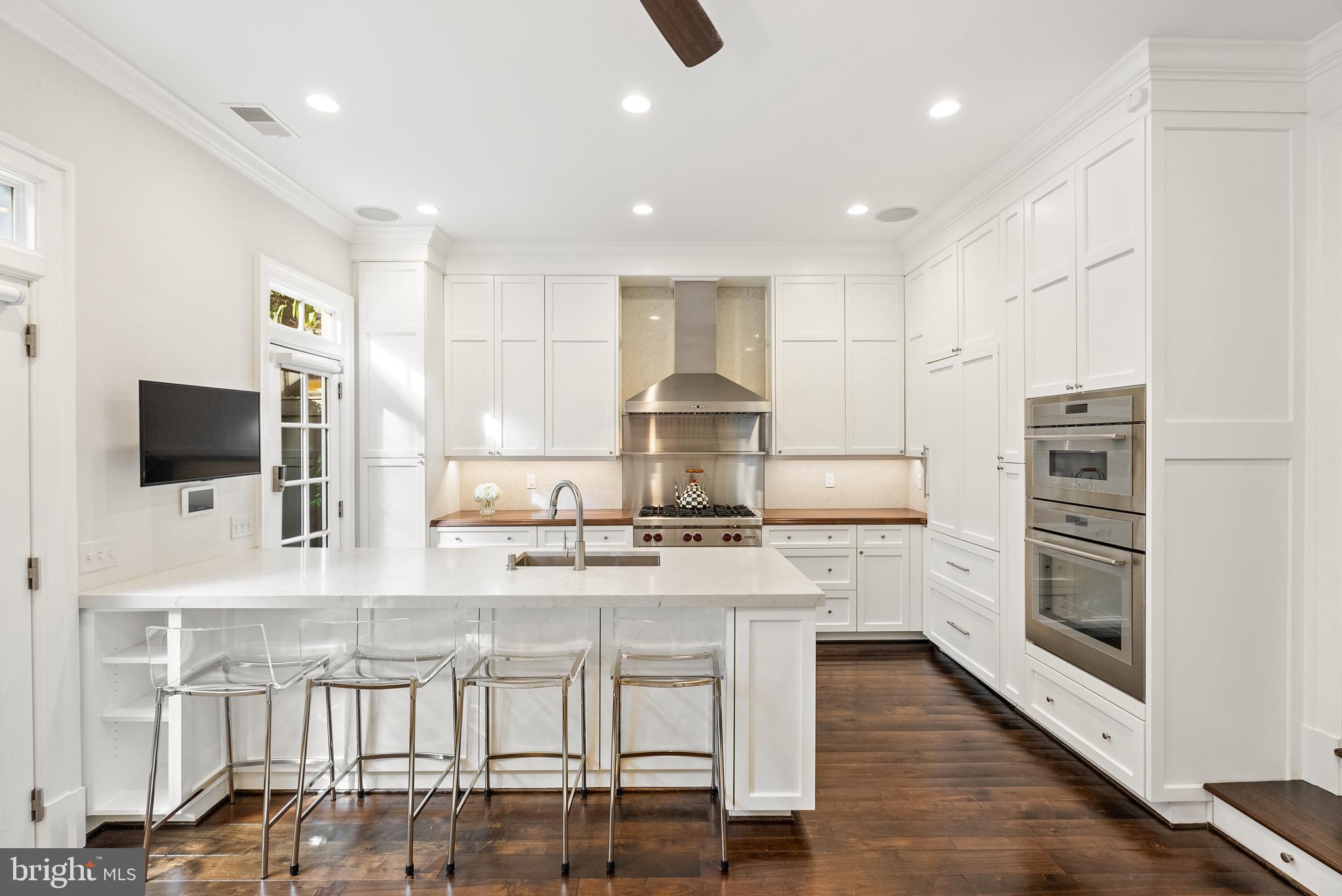 1242 POTOMAC STREET NW