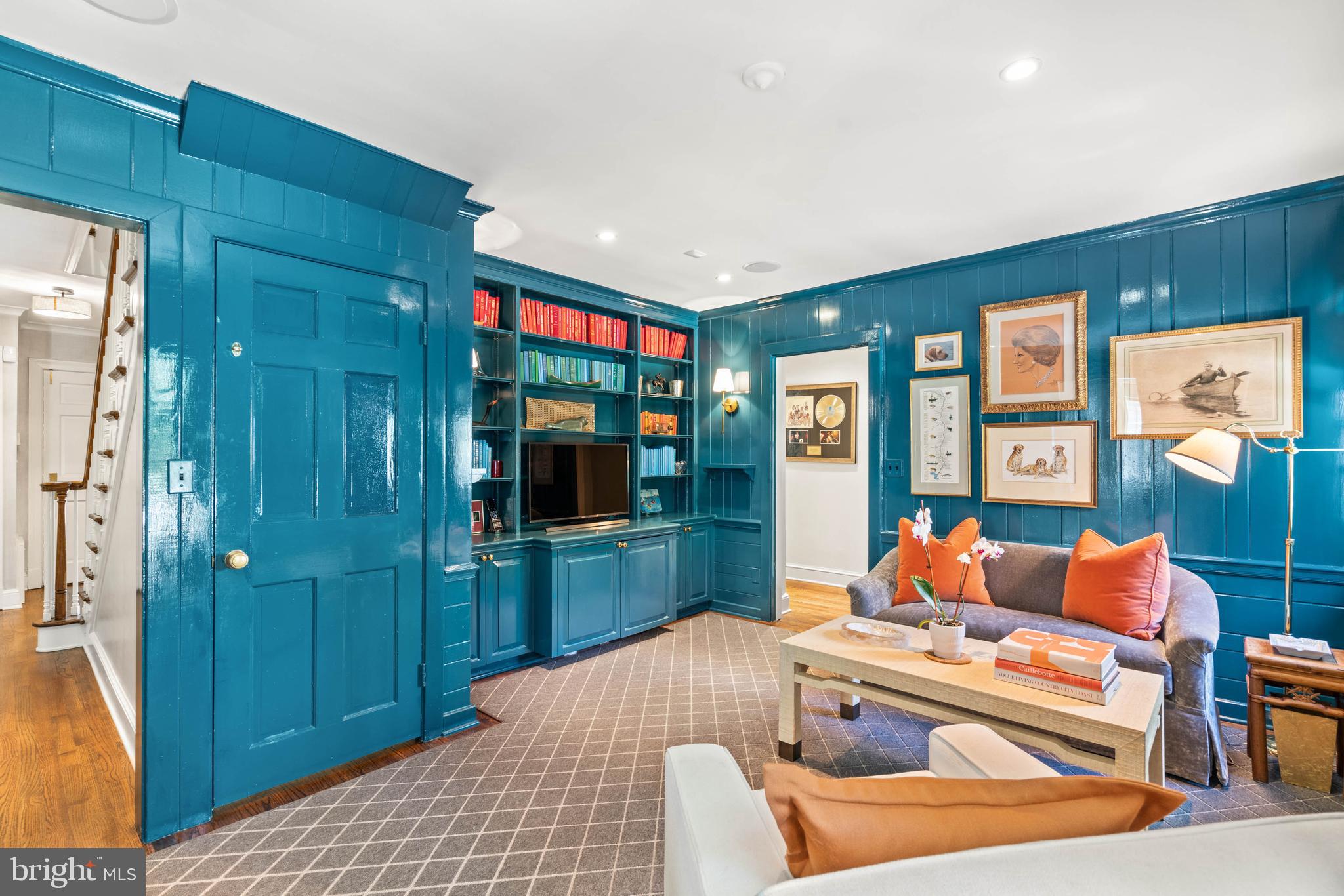 4707 WOODWAY LANE NW