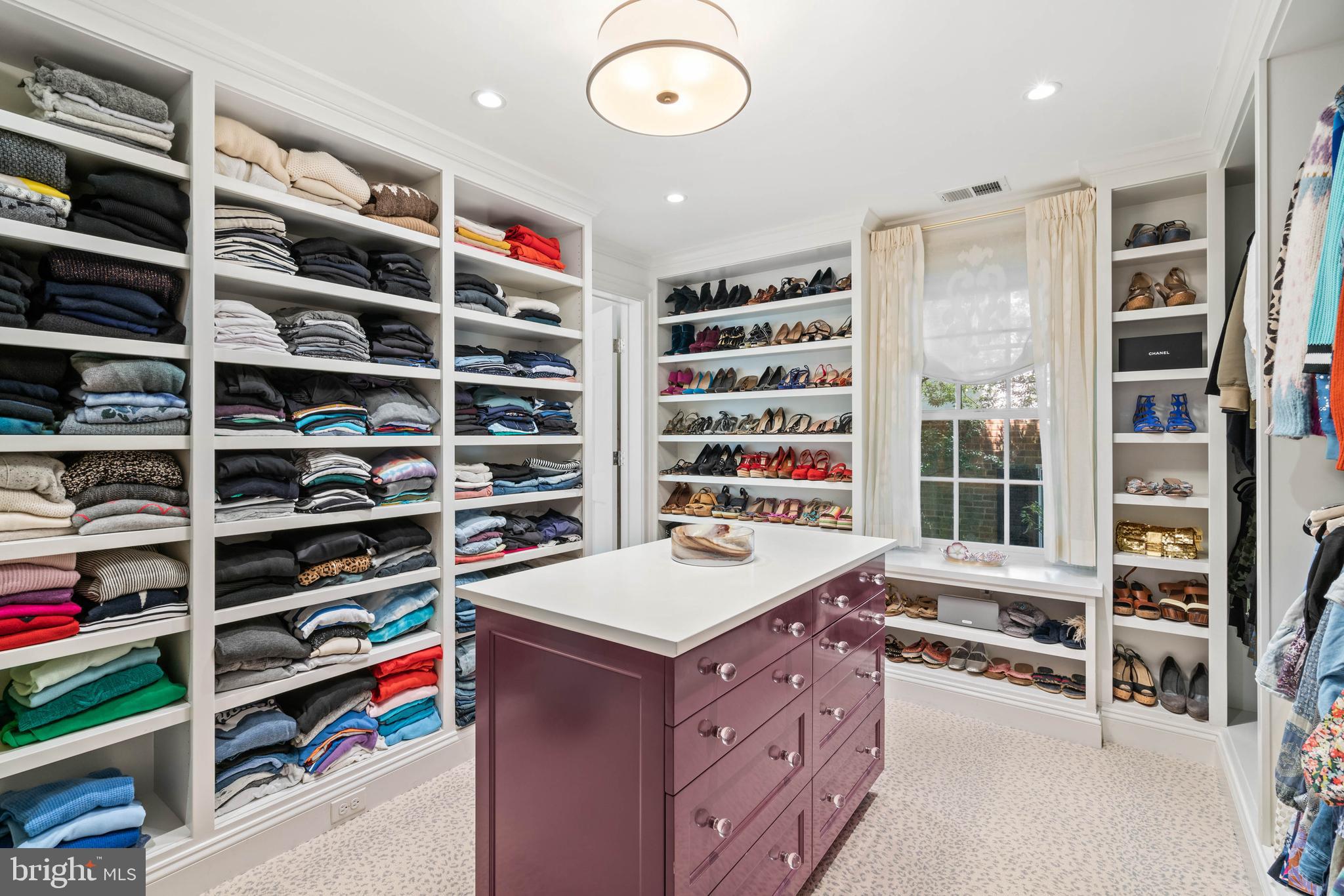 4707 WOODWAY LANE NW