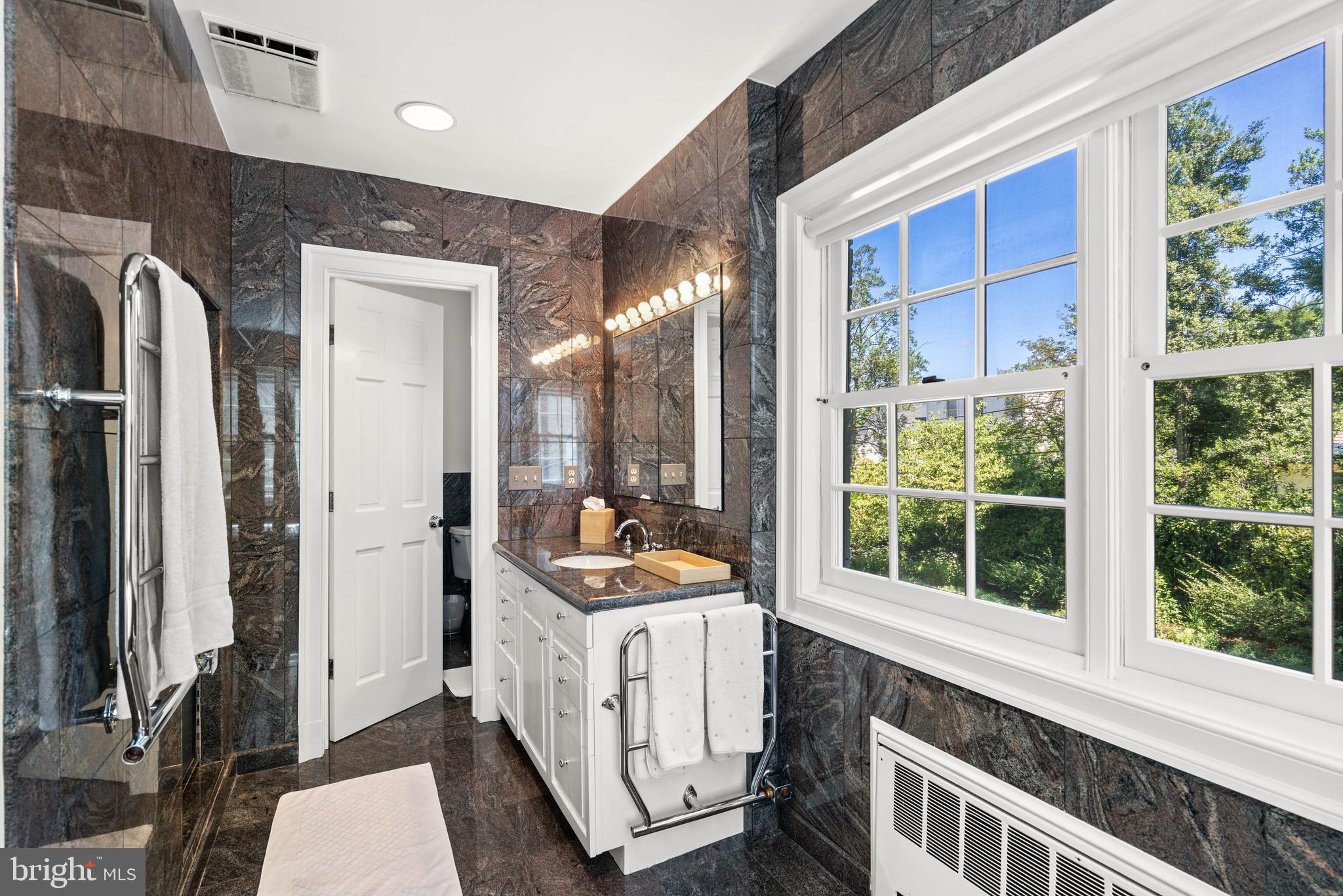 4707 WOODWAY LANE NW