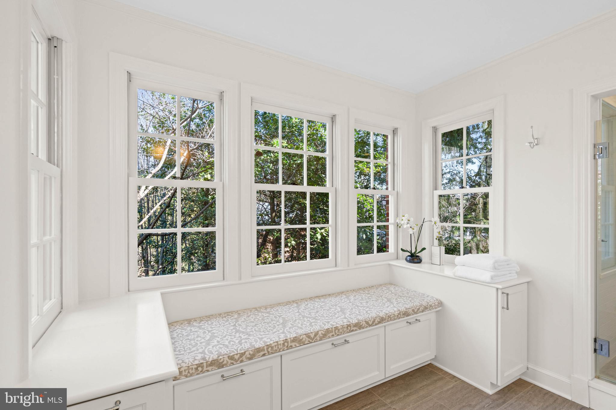 3549 SPRINGLAND LANE NW