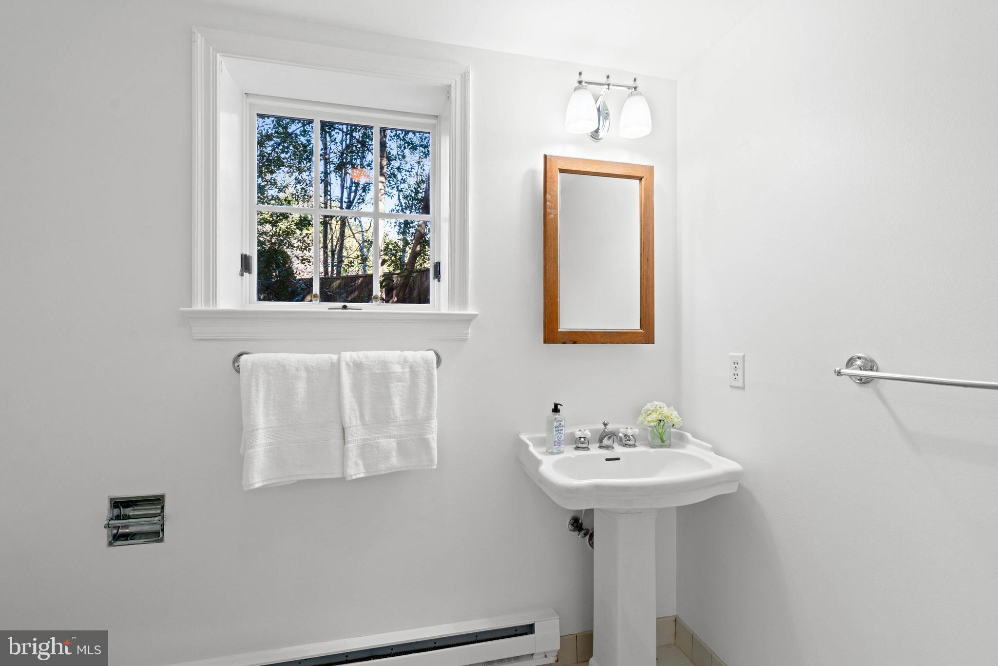 3549 SPRINGLAND LANE NW