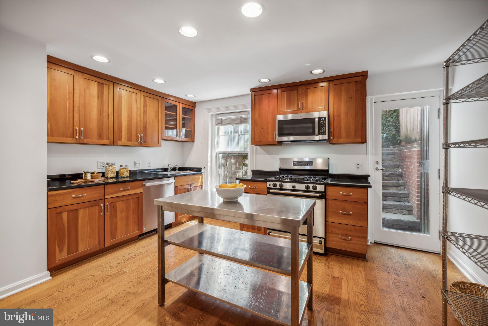 1911 NEW HAMPSHIRE AVENUE NW