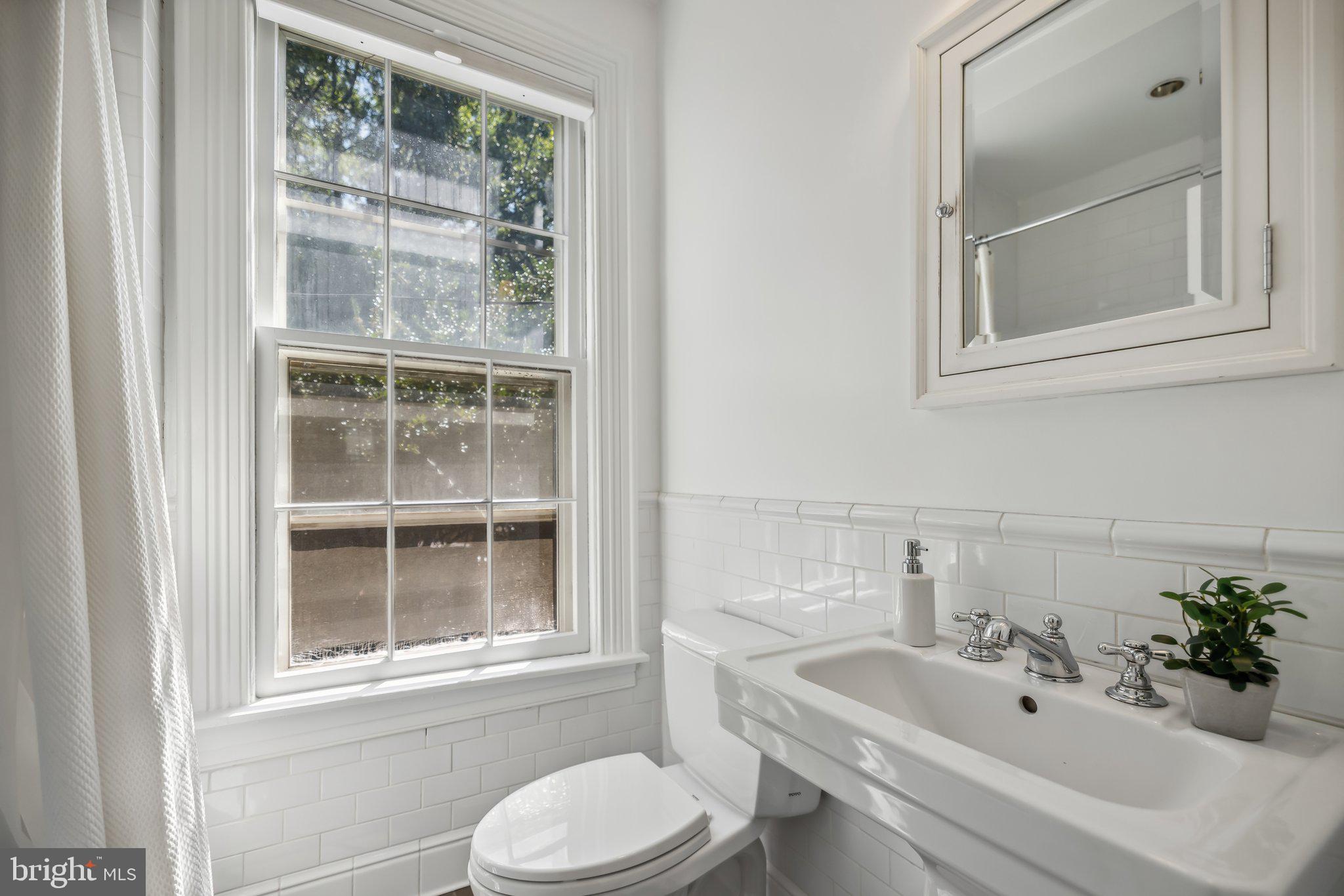 1911 NEW HAMPSHIRE AVENUE NW