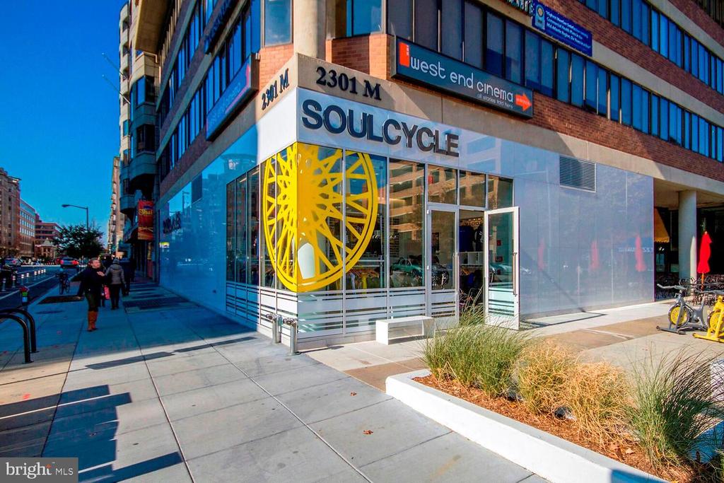 2425 L STREET NW 241