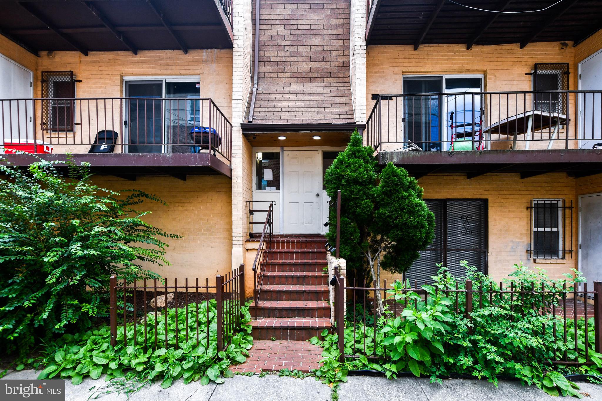 5005 D STREET SE 302